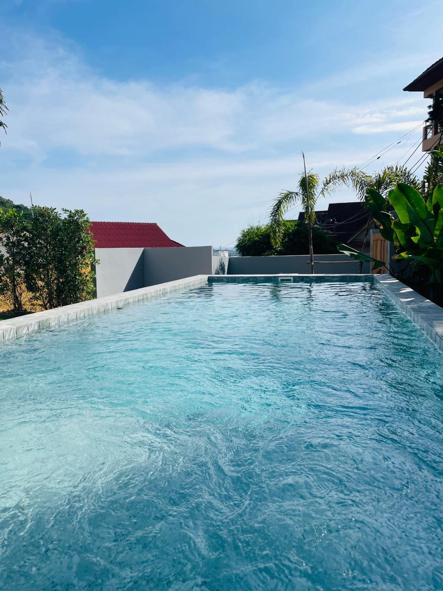 Baan Saint-Tropez Seaview Villas Kata Beach Extérieur photo