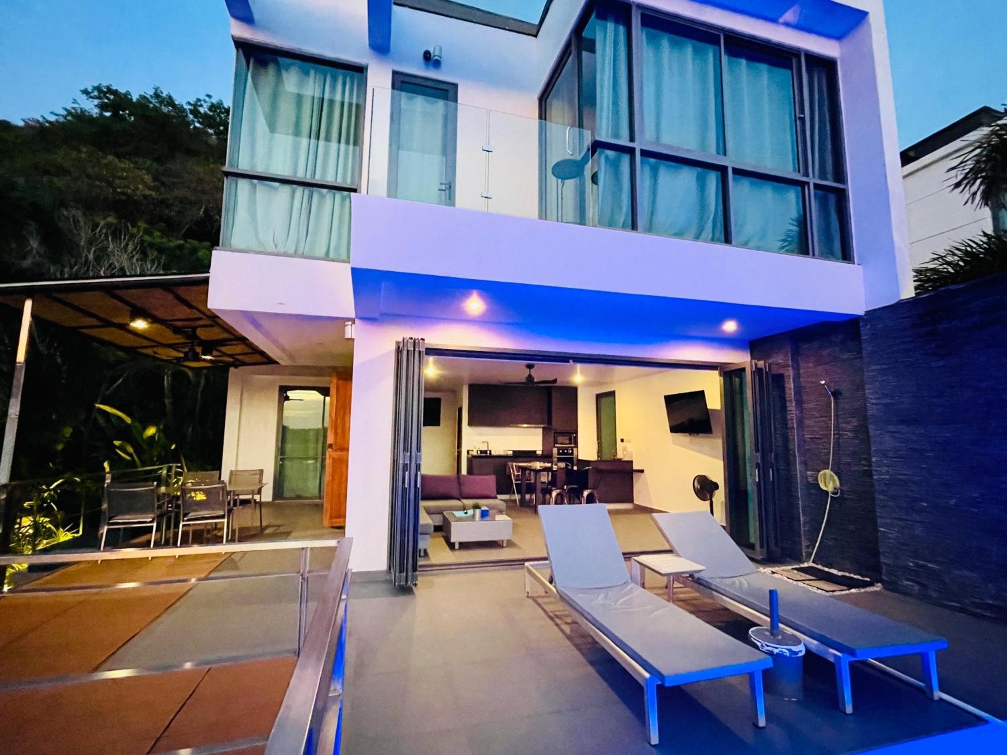 Baan Saint-Tropez Seaview Villas Kata Beach Extérieur photo